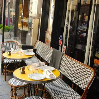 CHEZ MONSIEUR