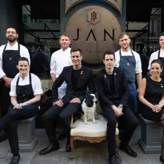 RESTAURANT JAN