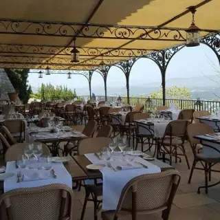L'AMANDIER DE MOUGINS