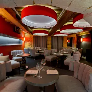 BURGUNDY LOUNGE