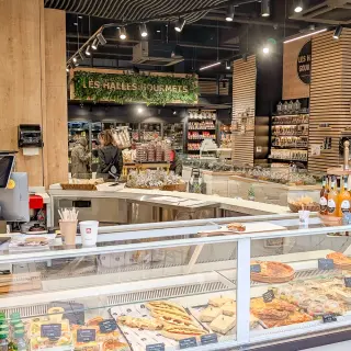 LES HALLES GOURMETS