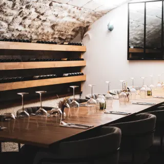 NOUCHE  RESTAURANT