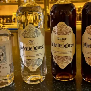LA CAVE VINS ET WHISKYS