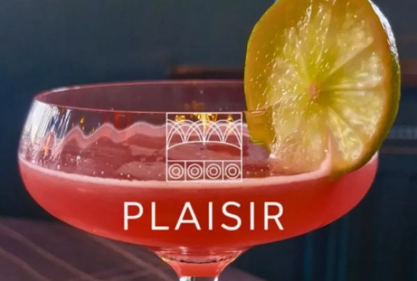 PLAISIR - Photo 3