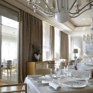 PAVYLLON MONTE CARLO YANNICK ALLENO - HOTEL HERMITAGE