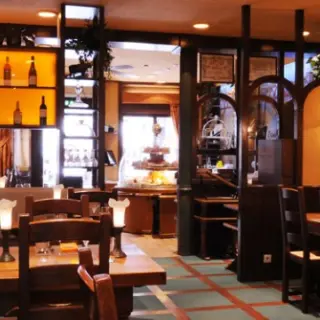 LA CLOCHE A FROMAGE - RESTAURANT
